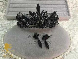 The Hualuo bride headdress Black Retro Baroque Crystal Crown studio theme show exaggerated accessories
