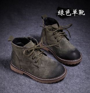 Детские ботинки