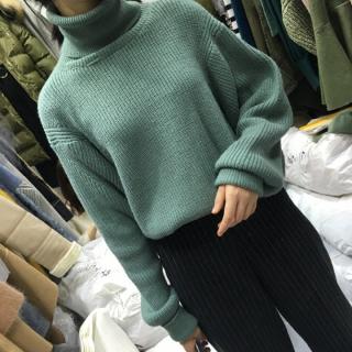 Свитер с высоким горлом